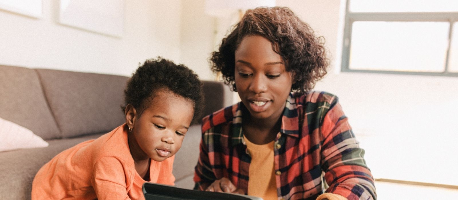 How Indoor Air Quality Affects Your Skin and Hair (Complete Guide)