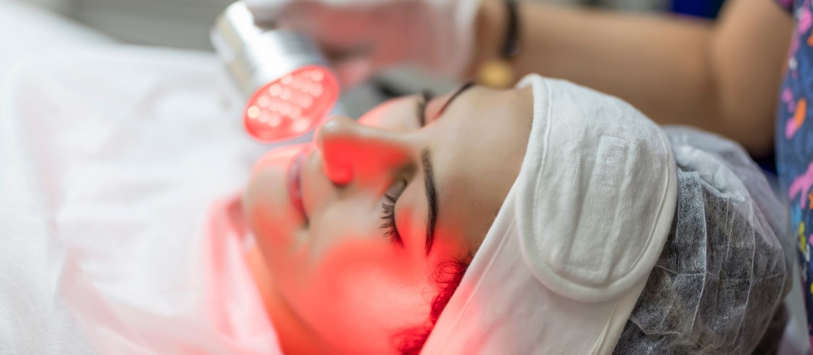 Does Red Light Therapy Actually Grow Hair — What the Research Says