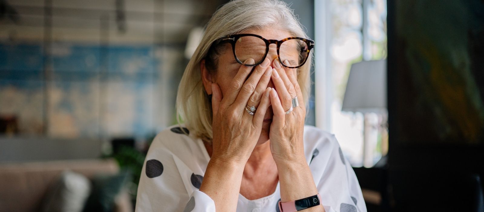 woman worried brain mental health stress over time