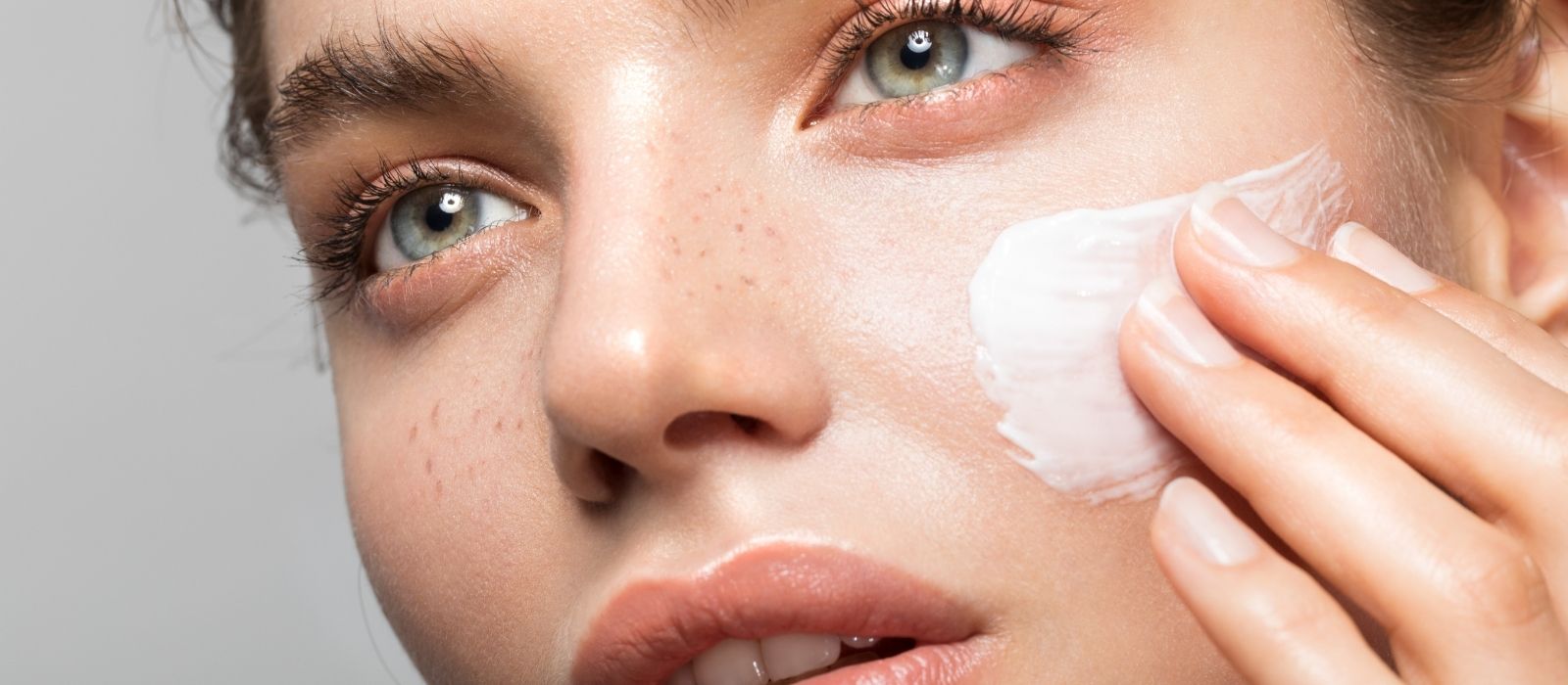 slugging skincare overnight moisture occlusive