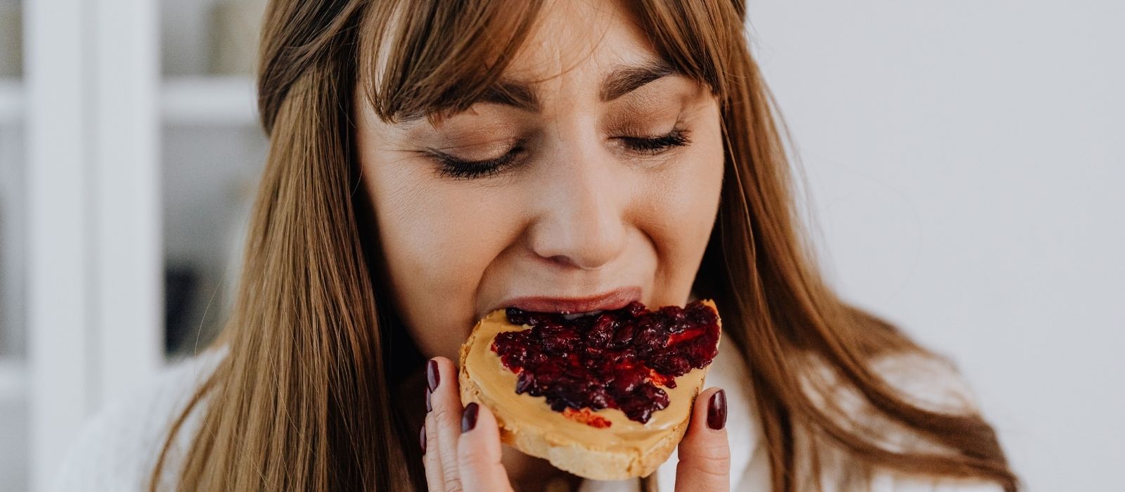 What to Eat During Perimenopause — the Nutrients That Actually Matter