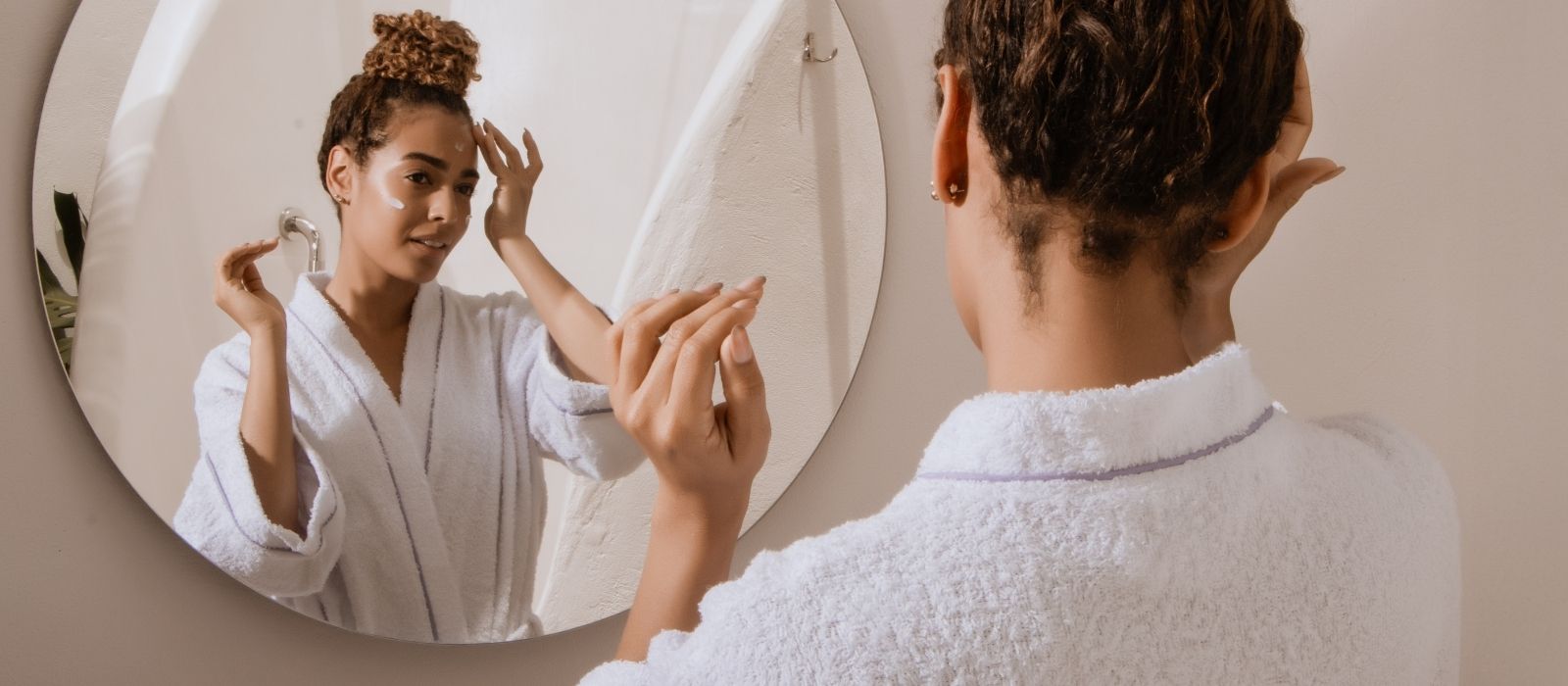 Why Your Pores Look Bigger in the Mirror Than in Photos