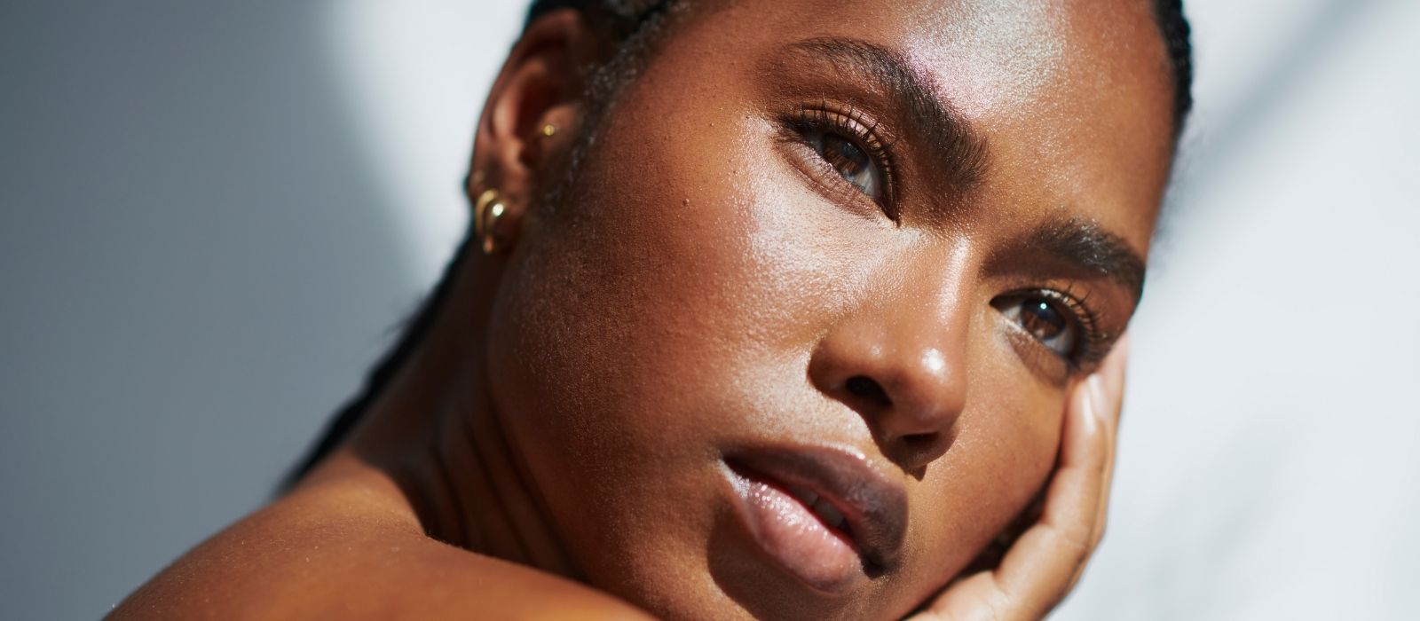 Why Your Skin Barrier Breaks Down in Winter — and How to Stop It